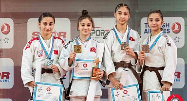 Ümraniye'den bir şampiyonluk başarısı daha