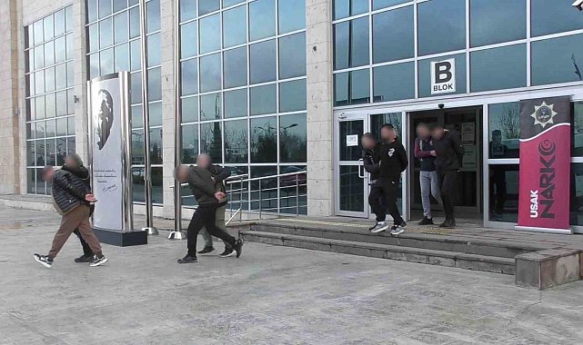 Uşak'ta 5 uyuşturucu satıcısı tutuklandı