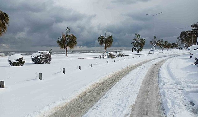 Vali Tavlı uyardı: "Zorunlu olmadıkça trafiğe çıkmayın"