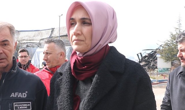 Vali Yiğitbaşı'ndan 18 saattir yanan fabrikada yürütülen söndürme çalışmalarıyla ilgili açıklama: