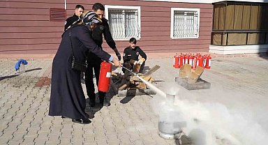Yangın faciasının ardından apartman sakinlerine teorik ve uygulamalı eğitim