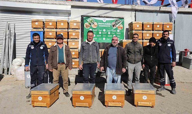 Yangın mağduru arıcılara Muğla Büyükşehir'den can suyu