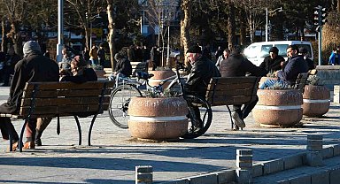 Yaşlıların yüzde 64,1'i mutlu