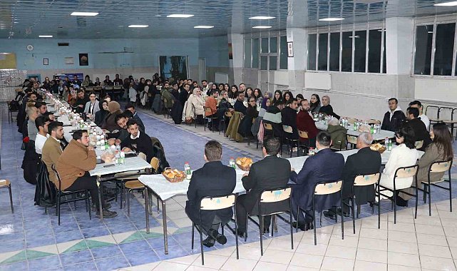 Yeni atanan öğretmenler yemekte buluştu