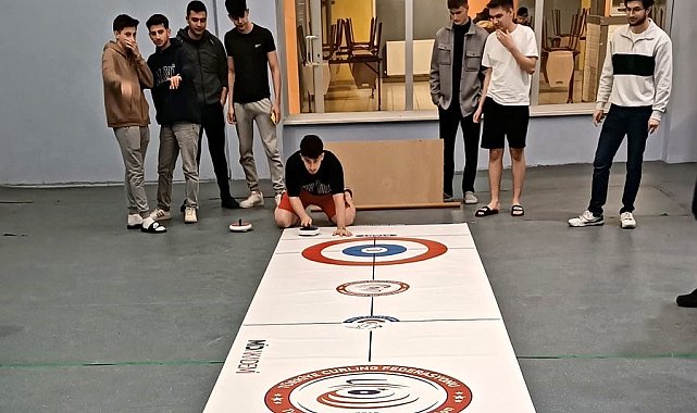 Yeni döneme floor curling ile başladılar