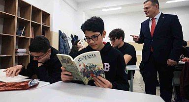 Yeni dönemin ilk dersini Vali Akbıyık verdi