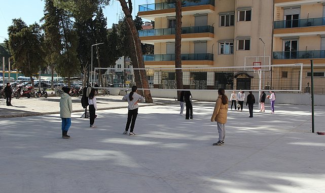 Yenilenen okullarda eğitim başladı