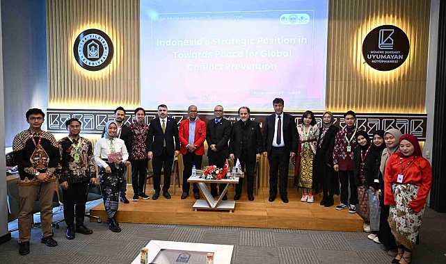 Yıldırım'da uluslararası öğrenci sempozyumu