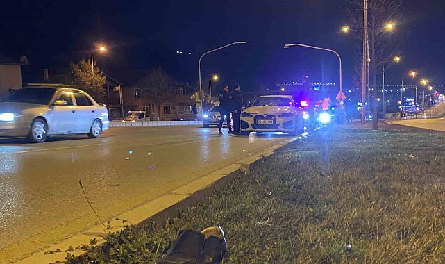 Yolun karşısına geçmeye çalışan yaşlı adam otomobilin çarpması sonucu öldü
