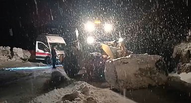 Yüksekova'da ekipler koah ve astım hastası için seferber oldular