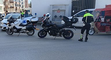 11 motosiklet sürücüsüne ceza yağdı