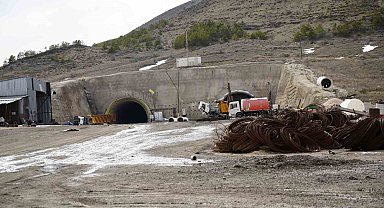 2021 yılında açılacak denilen Vauk Dağı tüneli 8 yıldır açılmayı bekliyor