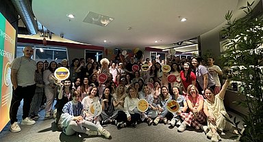 3 bin fazla kişi işe pijamayla gitti