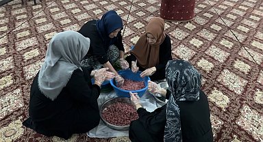 3 yıldır geleneği sürdürüyorlar: Bayram namazı öncesi ikramlık "doğaba çorbası" hazırlandı
