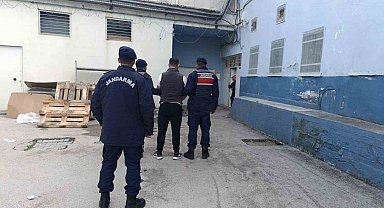 'Hırsızlık' suçundan 17 yıl hapis cezasıyla aranan şahıs yakalandı