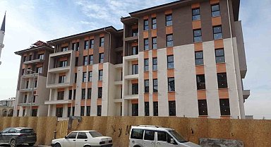 700'den fazla dairenin bulunduğu 'Yeşil Evler'de yeni bir yaşam merkezi inşa edildi