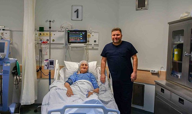 80 yaşındaki hastaya koroner baypas ameliyatı yapıldı
