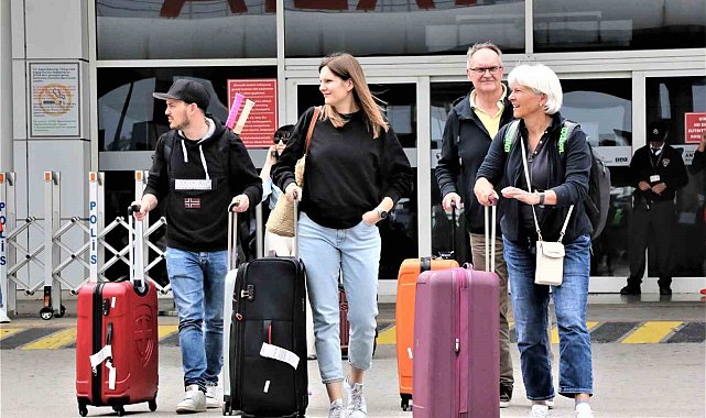 9 günlük bayram tatili, Antalya'daki otelleri hareketlendirdi