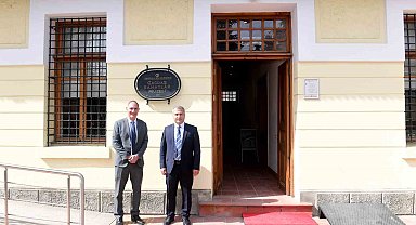 ABD Büyükelçiliği Maslahatgüzarı Goldman, Anadolu Üniversitesini ziyaret etti