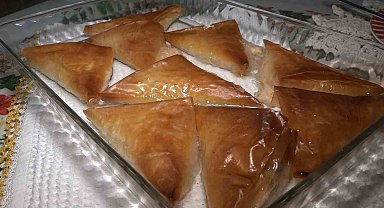 Adı börek kendi tatlı