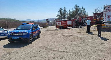 Adıyaman'da kum yüklü kamyon 2 tıra çarptı: 1 ölü, 1 yaralı