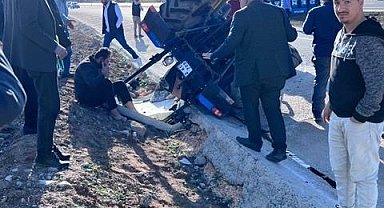 Adıyaman'da kum yüklü traktör devrildi: 1 ağır yaralı