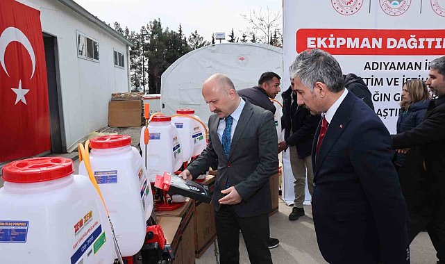 Adıyaman'da motorlu sırt pülverizatörü ve budama makası dağıtımı yapıldı