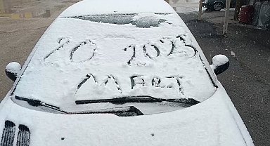 Adıyaman'ın Gölbaşı ilçesinde kar yağışı başladı