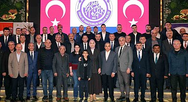 Afyonkarahisar Valisi Yiğitbaşı, esnafla iftarda buluştu