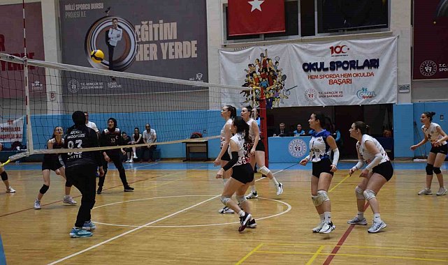 Afyonkarahisar'da Kadınlar Bölgesel Lig Grup müsabakaları tamamlandı