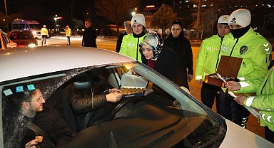 Afyonkarahsiar Valisi Yiğitbaşı'ndan Bölge Trafik Denetleme'ye yerinde ziyaret