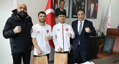 Ağrı Gençlik ve Spor İl Müdürü Çelebi, başarılı boksörleri ağırladı