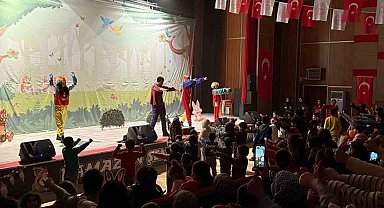 Ağrı Ramazan Şenlikleri'nde Çocuk Tiyatrosu Sahnelendi