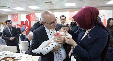 Ağrı Valisi Koç, şehit yakınları ve gazilerle iftarda buluştu