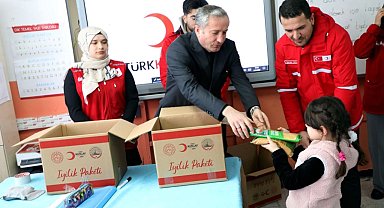 Ağrı'da "Bir sınıf bir koli" projesi ile ramazan yardımları sürüyor