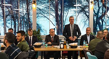 Ahlat'ta öğretmenler iftarda bir araya geldi