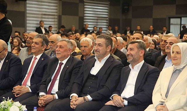 AK Parti Elazığ İl Teşkilatı'nda bayramlaşma