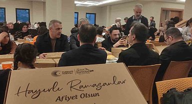 AK Parti İl Başkanı Şansi, yetimlerle iftarda bir araya geldi