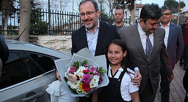 AK Parti İzmir Milletvekili Kasapoğlu, Kula'da iftar programına katıldı