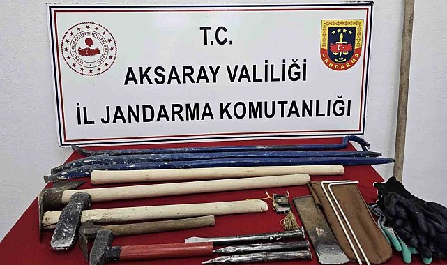 Aksaray'da kaçak kazı yapan 5 şahıs suçüstü yakalandı