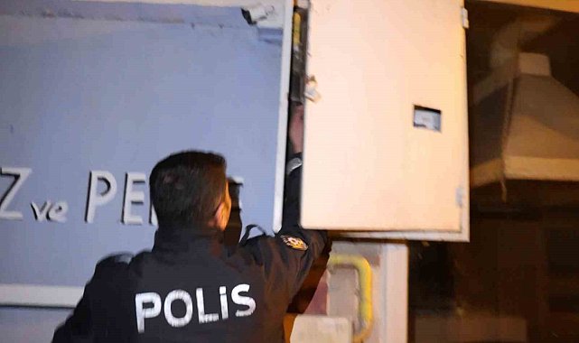 Aksaray'da muhtemel yangın polisin dikkatiyle önlendi