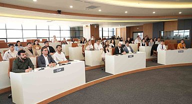 Alanya'da gençler için yerel yönetimler 101 eğitimi tamamlandı