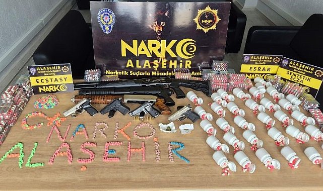 Alaşehir'de uyuşturucu operasyonu: 2 tutuklama