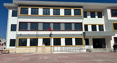Aliağa'da 57 yıllık Namık Kemal İlkokulu, yeniden hizmete açılıyor