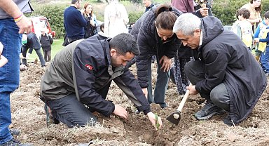 Aliağa'da Orman Haftası'nda bin adet fidan dikildi