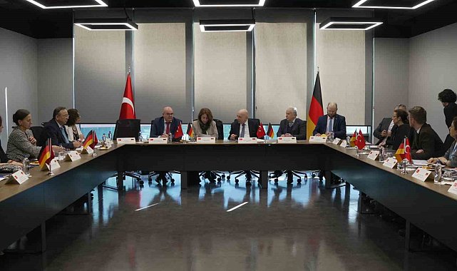 Almanya'nın Federal Sağlık Bakanlığı sağlıkta iş birliği için İstinye Üniversitesi'ni ziyaret etti