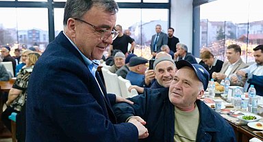 Altıeylül Ramazan'da komşularının yanında