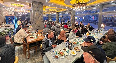Altıntaş'ta şehit aileleri ve gaziler onuruna iftar verildi