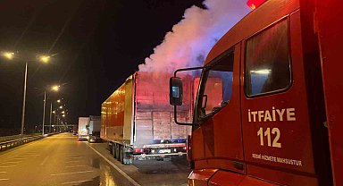 Amasya'da kuruyemiş yüklü TIR'ın dorsesinde korkutan yangın
