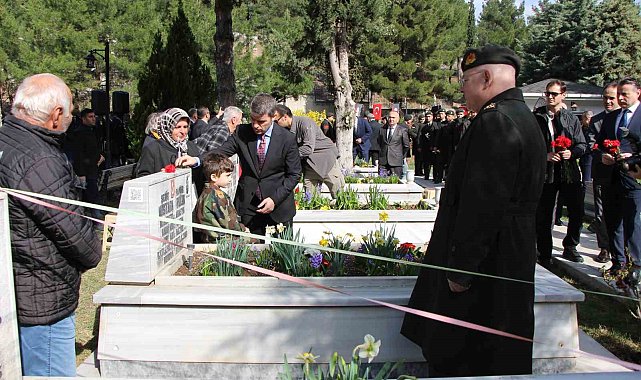 Amasya'da şehit mezarlarına karekod uygulaması